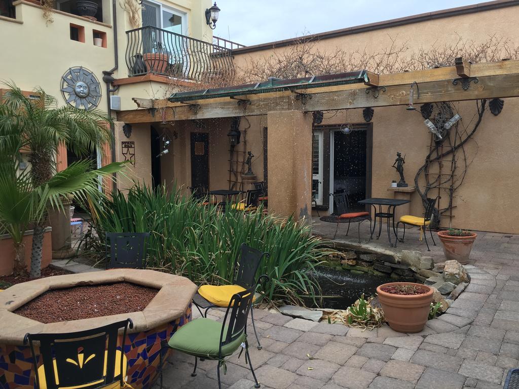 Milo'S Inn At Boulder Boulder City Buitenkant foto
